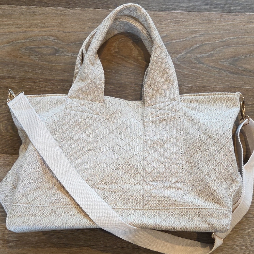 Urban Expressions Textured Cream Tote